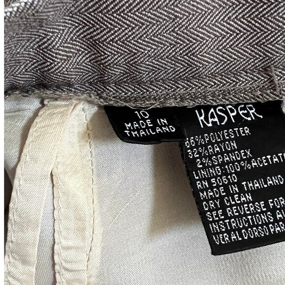 Kasper Blazer and Pant Suit - Picture 8 of 9